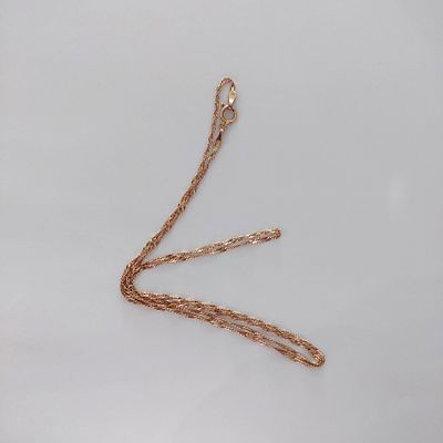 שרשרת זהב גוון אדום 14 קראט חתומה, משקל 2.50 גרם, אורך 58 ס"מ, רוחב 1.60 מ"מ, מצב חדש