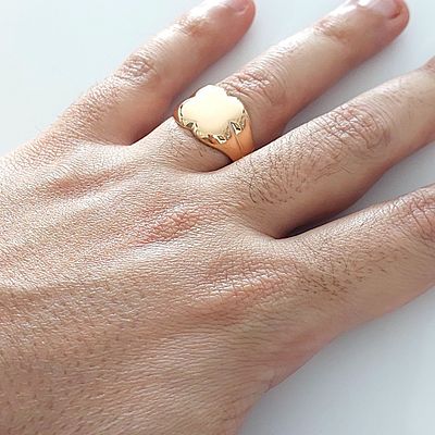 טבעת זהב אדום 14 קראט חתומה, משקל 6.75 גרם, מידה 11, עבודה רוסית ישנה חתומה 583, סגנון חותם 