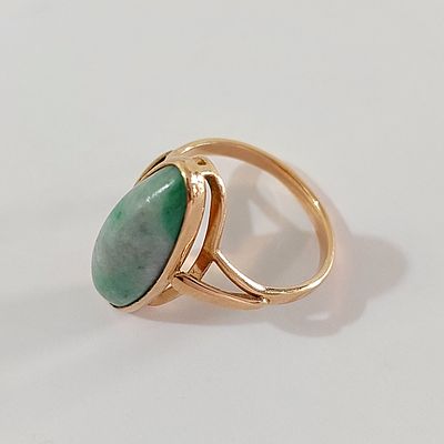 טבעת זהב צהוב 14 קראט, טבעת רוסית 583 ישנה ושמורה, מידה 8, משובצת באבן טורקיז, משקל הטבעת 5.4 