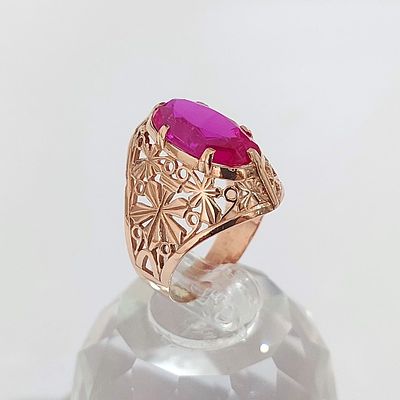 טבעת זהב צהוב 14 קראט חתומה, עבודה רוסית ישנה 583, משקל 6.50 גרם, מידת טבעת 9, גודל האבן 1.5 על 