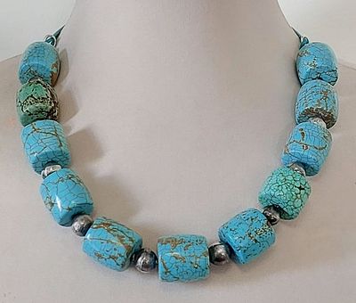 שרשרת עבודת יד אבני טורקיז סגנון צינור וחרוזי כסף 925, מצב חדש.