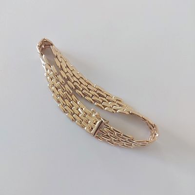 צמיד זהב צהוב 14 קראט חתום 585, משקל 15.9 גרם, אורך 18.5 ס"מ, רוחב 1.5 ס"מ, וינטג' שנות השבעים 