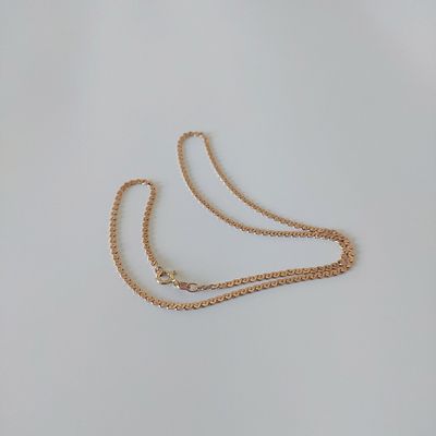 שרשרת זהב גוון אדום 9 קראט 375 חתומה, שרשרת סרפנטין, אורך 45 ס"מ, רוחב 2.13 מ"מ, משקל 5.86 גרם 