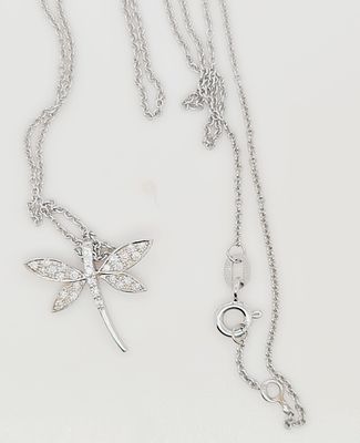 שרשרת ותליון זהב לבן 14k דגם שפירית משובץ יהלומים טבעיים במשקל כולל של 0.20ct . אורך 42 ס"מ 
כ 