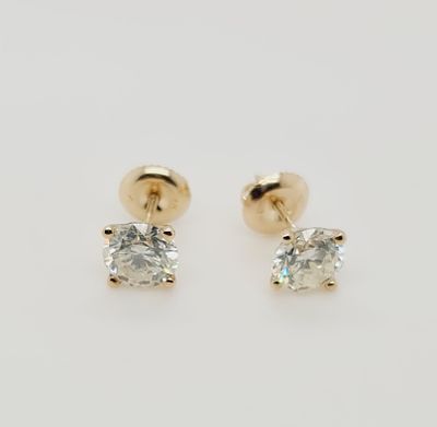 זוג עגילי זהב לבן 14k דגם stud משובצים יהלומים טבעיים במשקל כולל של 2.04ct ראה פירוט בתעודה