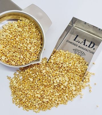 לוט של 8 גרם זהב טהור 24k הותך במפעל מורשה עם תעודה . זהב 999