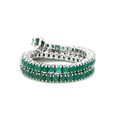 צמיד זהב לבן 18k דגם טניס משובץ אמרלדים קולומביה טבעיים במשקל כולל של 4.09ct. אורך 18 ס"מ 
משקל 13.78