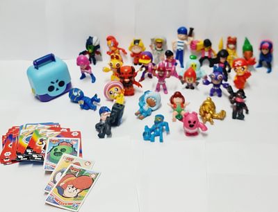 לוט מטורף של 30 בובות מסדרת ברול סטארס כולל 30 קלפים, מציאה