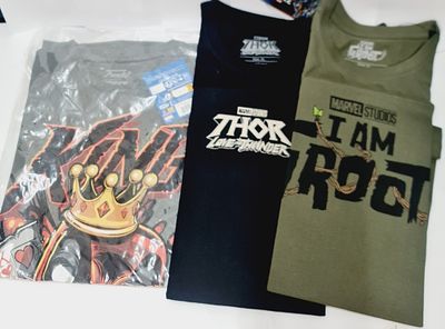 לוט של 3 חולצות טי שרט בהוצאת פאנקו פופ דגמים שונים, ראה מידה בתמונות