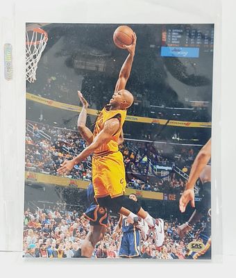 תמונה גדולה כדורסל NBA חתומה, כולל אישור מקוריות