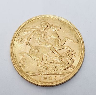 מטבע סוברין עשוי זהב 916 שנת 1909. כ 7.97 גרם