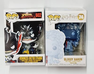 סט של זוג בובות פופ מסדרות שונות