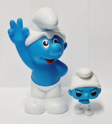 זוג דרדסים גדולים, אחד קופת חיסכון ואחד תוצרת פאנקו פופ