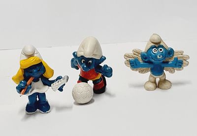 סט של דמויות דרדסים וינטאג ויניל תוצרת אירופה