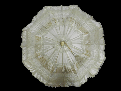 Anonymous Filipino c. 1880 - Lady's parasol, Philippines ca. 1880/1900. Parasol for lady