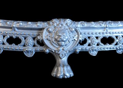 Centrepiece - Anonymous 20th century. With the purpose of presenting catering dishes, it is made 