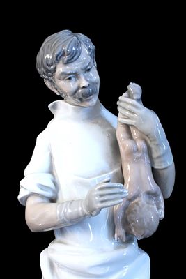 Lladró h. 1970 - The paediatrician. Figure made of Valencian porcelain by Lladró, with traces of 