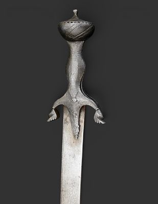 Pulwar sabre. Afghanistan, 18th century. Pulwar sabre from Afghanistan, 18th century. 
