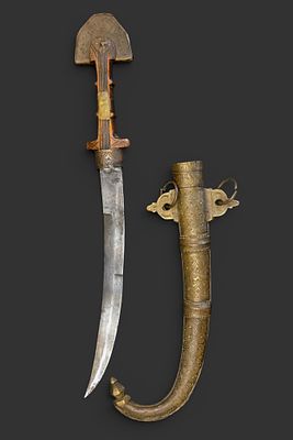 Gumia, Morocco. Moroccan gumia. Brass scabbard. Various restorations. 41 cm