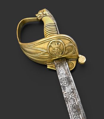 Spanish Navy Sabre, 1931–1939. Spanish naval sabre. Republican crown on the blade and fittings. 