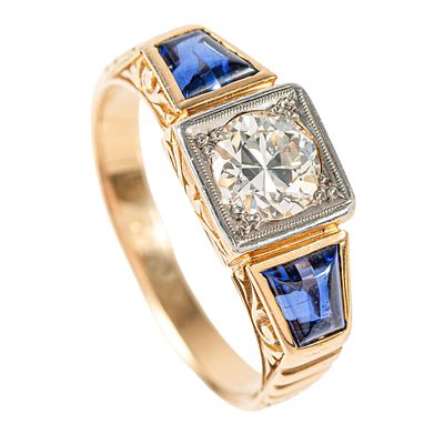 Sortija sello Art Déco para caballero en oro y platino con diamante custodiado por cabujones de 