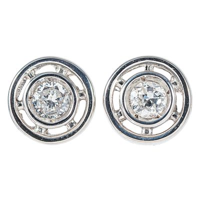 Pendientes en oro blanco con diamante. Pendientes en oro blanco con chatón de diamante talla 