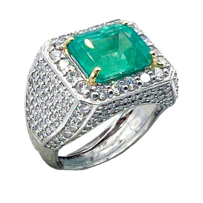 Sortija sello en oro blanco con esmeralda de Colombia y diamantes. Sortija sello en oro blanco 