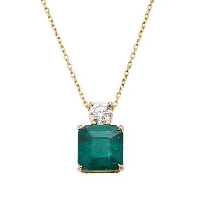 Colgante en oro con esmeralda de Zambia y diamante. Colgante en oro con esmeralda de Zambia 
