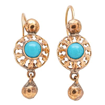 Pendientes en oro con turquesa. Pendientes en oro con cabuj&oacute;n de turquesa. 
0,87 gr.