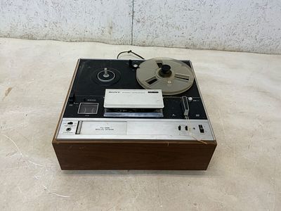 Sony TC-366 Reel-to-Reel Tape Recorder. Sony TC-366 reel-to-reel tape recorder featuring a wood 