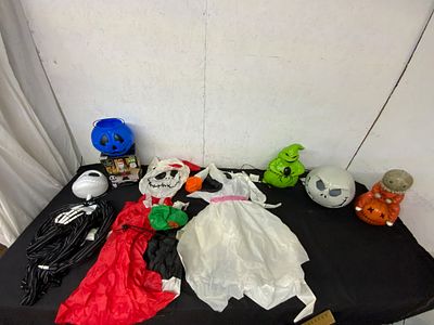 7 Halloween Themed Decorations&Acirc;. Seven Halloween-themed decorations, including various lights 