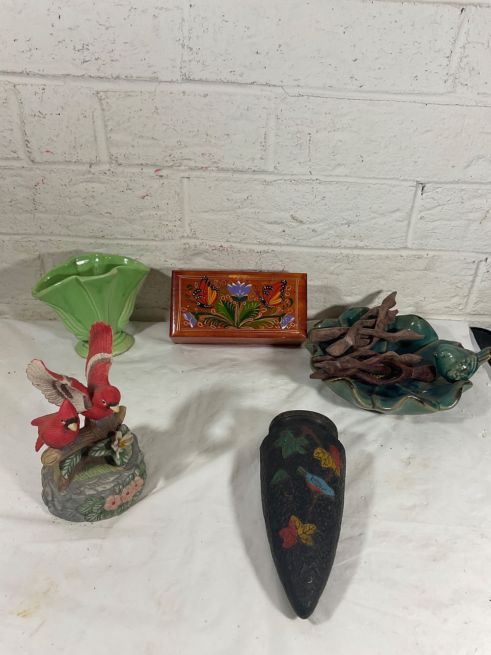 Decorative Assorted Ceramic and Wood Lot. Group lot of five objects including: a green ceramic 