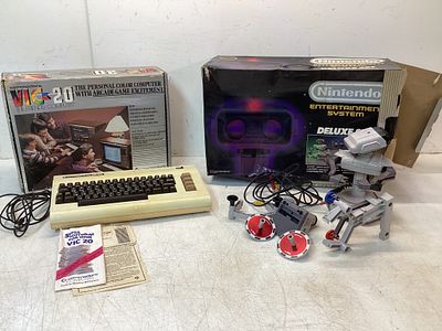 Commodore VIC-20 and NES Deluxe Set with Components. Lot comprising two vintage items with 