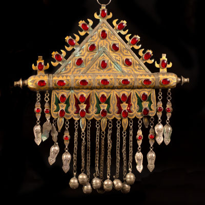 An impressive gilded silver and textile Tumar amulet chest ornament - Turkestan 1870-1920
. The 