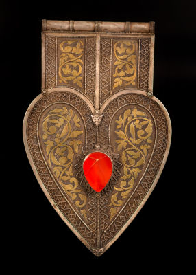 A large and impressive cordiform gilt silver Asyk Pendant, Turkestan, Teke Tribe - 1880-1900. Wor 