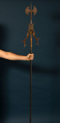 An unusual Halberd spear / battle-axe with two daggers - Persia. The blades of the spear are 