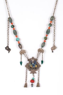Chinese silver necklace with corals and turquoise. Qing Dynasty (1644-1911). Long Chinese 