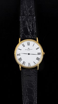 18K Yellow Gold Wristwatch, Baume & Mercier. 32 mm case diameter Swiss made quartz movement, 18K 