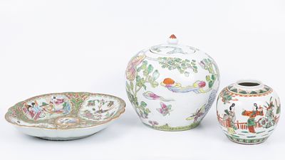 Three old hand-painted Chinese porcelain vessels. A large urn with a lid, a round vase and an 