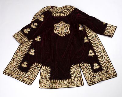 Bukharan Burgundy velvet jacket embroidered with golden threads. A luxurious coat in a deep 