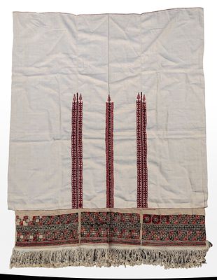 A Large Canvas Embroidered Scarf, Palestine, Early 20th Century. Of white canvas, embroidered in 