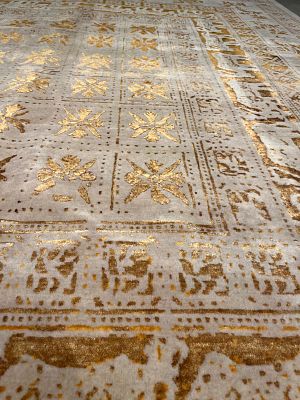 שטיח מודרני מיוחד עבודת יד . מידות 300X250 ס"מ . עמלת קונה על פריטי שטיחים בלבד - 15% + מע"מ 