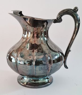 וינטאג - קומקום איכותי מצופה כסף תוצרת ארה"ב . גובה - 18 ס"מ , 