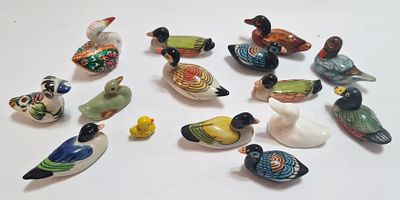 לוט 15 ברווזים מקרמיקה גובה - 1-2 ס"מ .