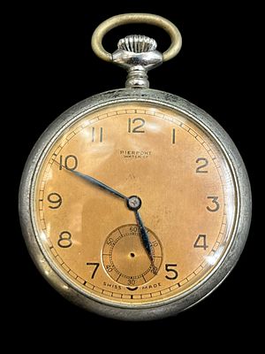 שעון כיס pierpont ארט דקו . שעון כיס תוצרת pierpont ארט דקו 
שנות ה 30 
מכסה עשוי ניקל כרום 