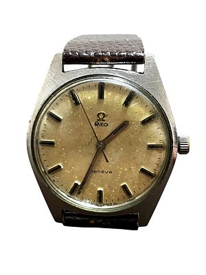 שעון OMEGA GENEVE מכני ישן במצב עבודה . 34 מ"מ 
מנוע מספר : 601 
מכסה מספר 135.041 
במצב עבודה