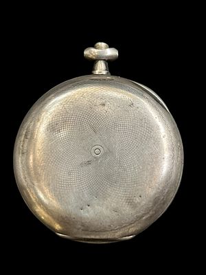 מכסה עשוי כסף 0.800 לשעון כיס ZENITH חתום 
. marked zenith grand prix 1900 
case weight: 37.4 g 