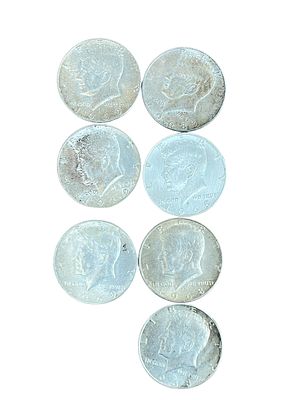 לוט 7 מטבעות חצי דולר קינדי 
4 שנת 1968 
3 שנת 1969 . משקל כל אחד 11.5 גרם 
איכות הכסף 0.400