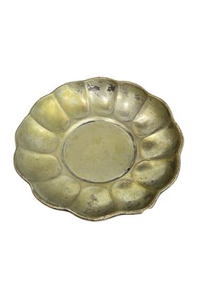 צלחת כסף 800 ישנה חתומה
. משקל כ 97.2 גרם 
קוטר כ 16 ס"מ