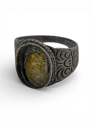 טבעת כסף סטרלינג 925 חתומה . משקל 4.3 גרם 
מידה 54